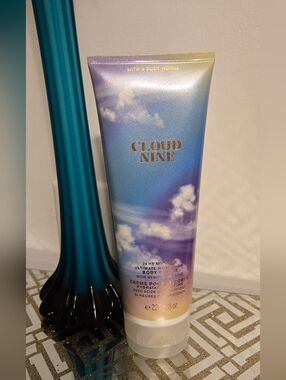 Bath & Body Works Cloud Nine Hydrating Body Cream